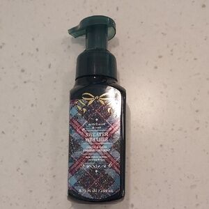 Bath & Body Works Sweater Weather Foaming Hand Soap